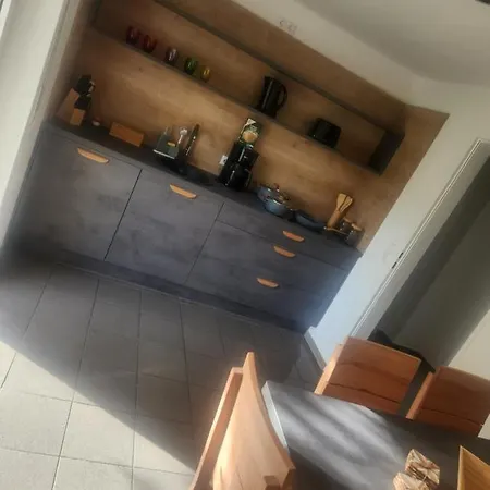 アパート Am Suedhang 2 ディンケルスビュール